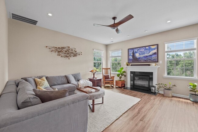 Foto del edificio - 637 Amber Meadows Way