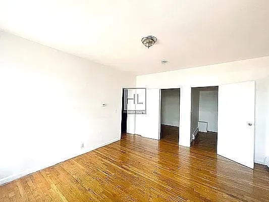 Building Photo - "Chic 1-Bedroom Haven in Vibrant Williamsburg – Your Perfect Urban Retreat!"