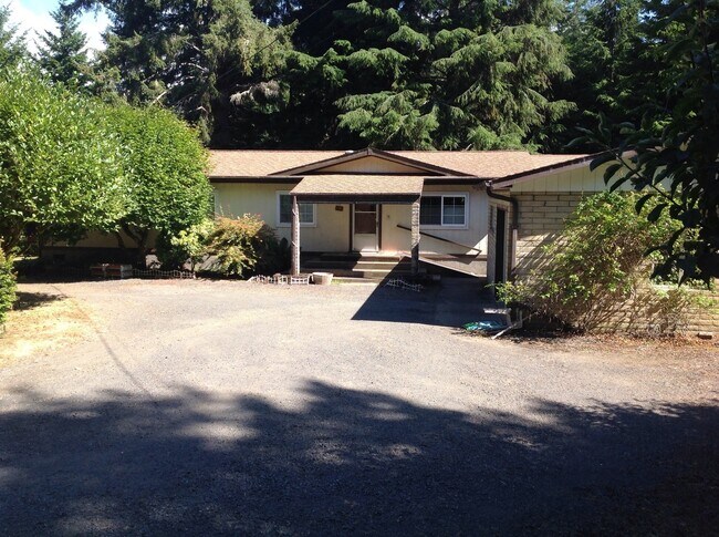 Building Photo - 63352 Sierra Ave