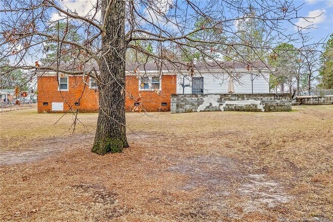 Foto del edificio - 6132 Dandy Loop Rd