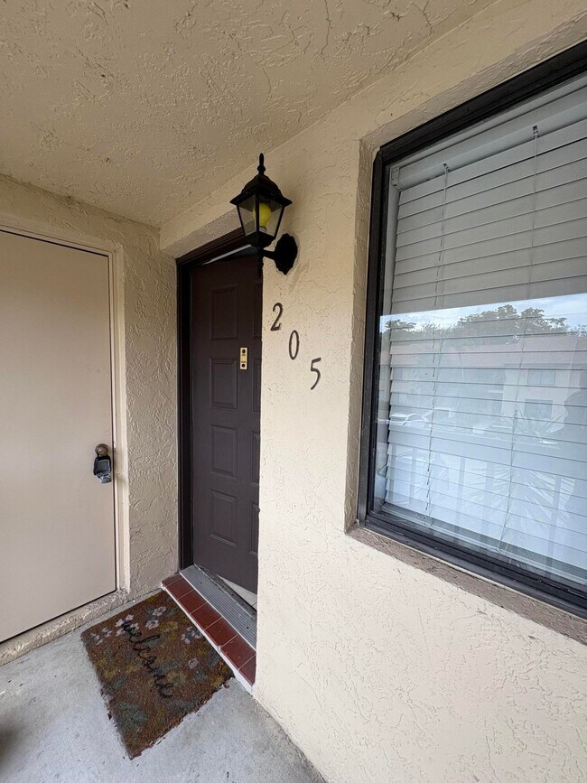 Building Photo - 6552 Arleigh Ct