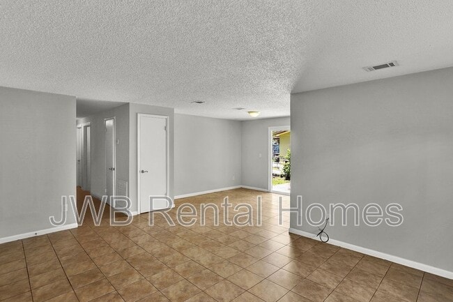 Building Photo - 3120 Mell Ct