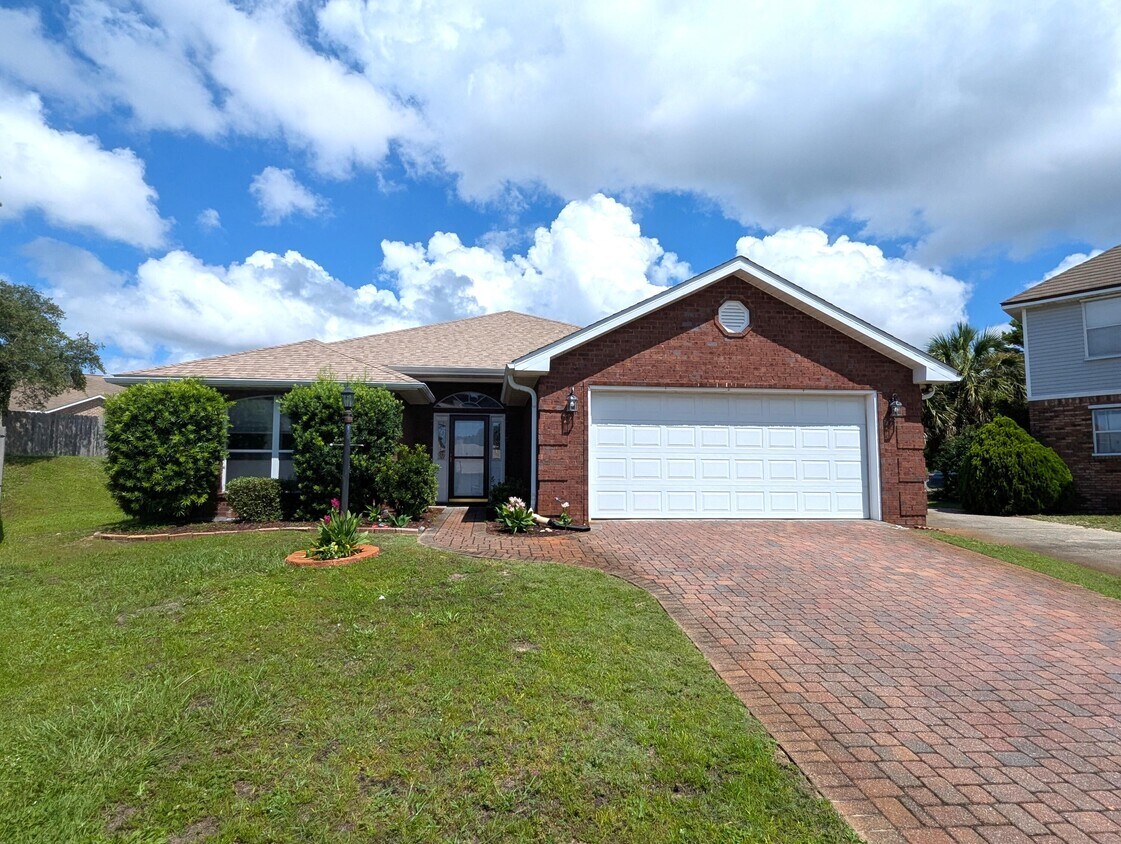 Foto principal - 462 Sandmore Shores Dr