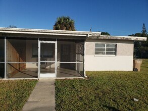 Building Photo - 4911 Coronado Pkwy