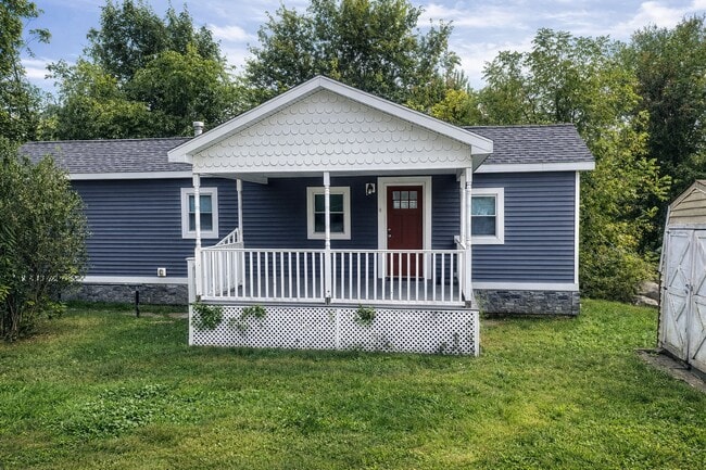 Front of structure - 8 Hideaway Ln