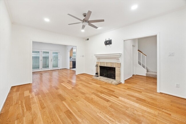Photo - 11711 Memorial Dr Apartment