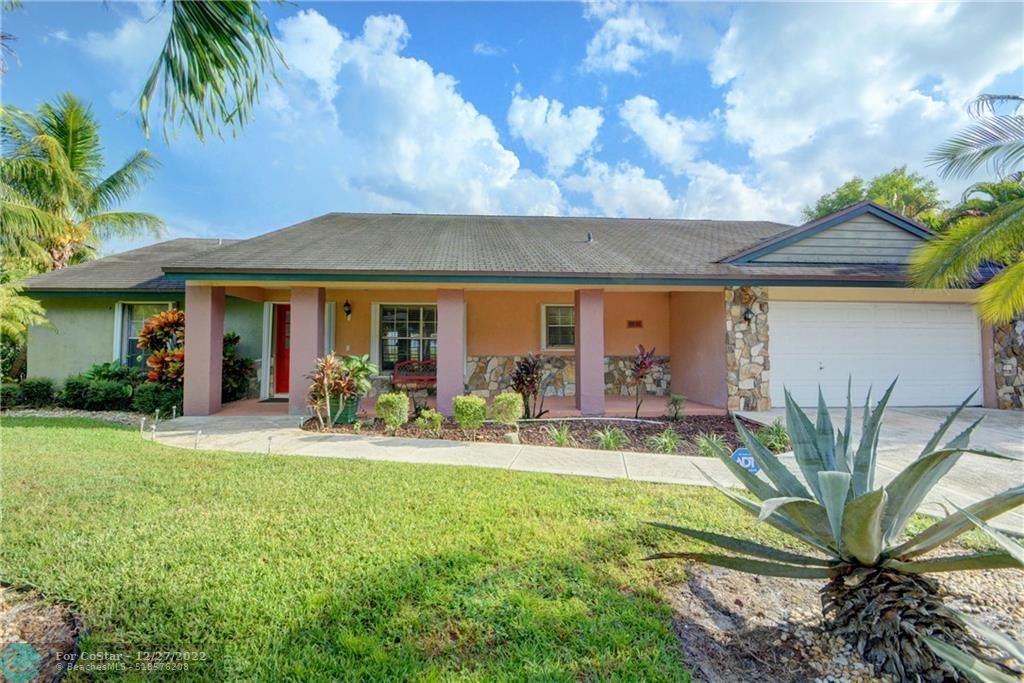 Foto principal - 10690 Barn Rd