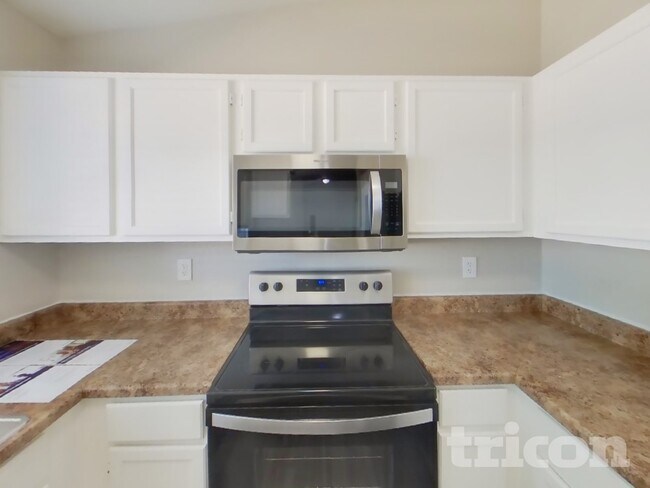 Foto del edificio - 4432 N 86th Dr