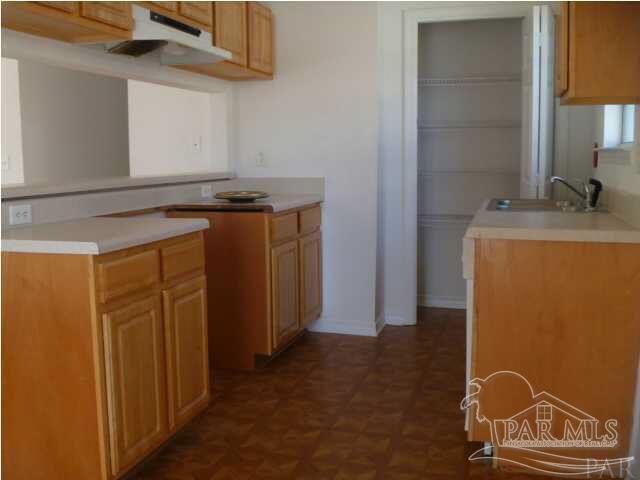 Foto del edificio - 8405 Fowler Ave