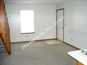 Building Photo - 130 Hampton Dr