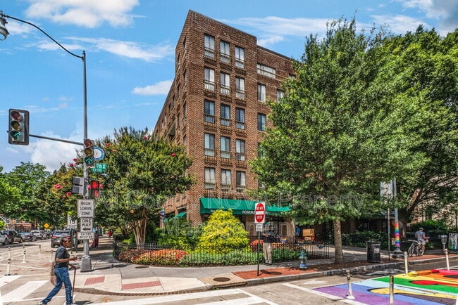 Building Photo - 1700 17th St NW