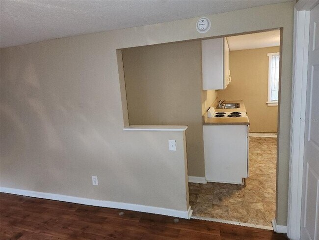 Foto del edificio - 2135 8th Ave N