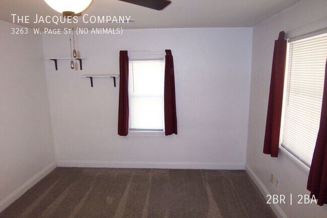 Foto del edificio - 3263 W Page St