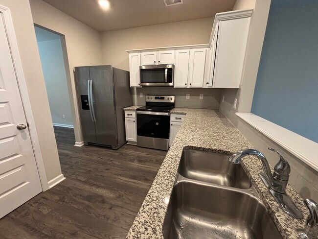 Foto del edificio - 2182 River Park Ct