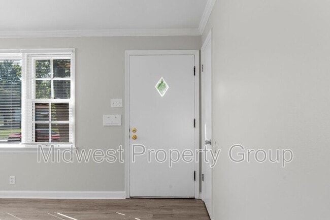 Building Photo - 662 Gleason Dr