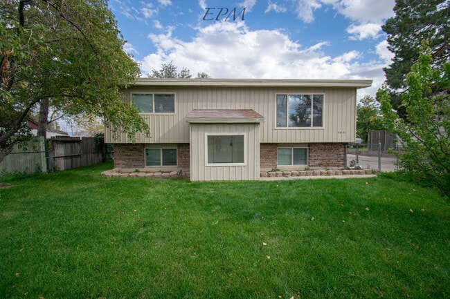 Photo - 4881 4015 W House