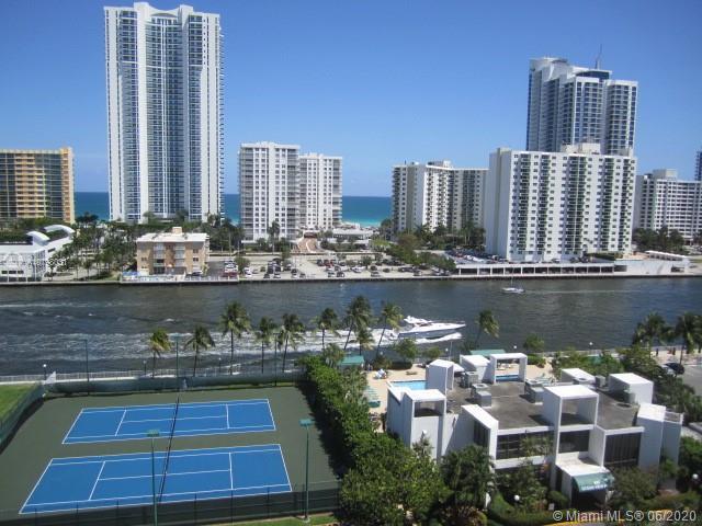 Foto principal - 1000 Parkview Dr