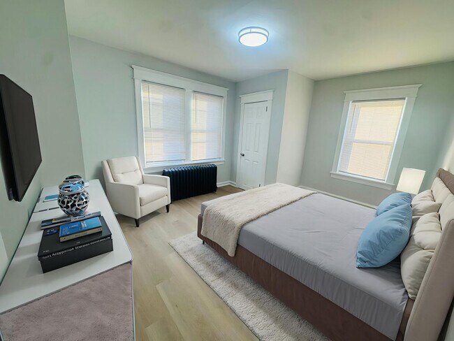 Foto del edificio - Rehabbed 3bd/1.5bth House with Backyard!! SECTION 8 ONLY!!