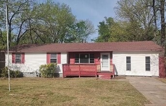 Building Photo - 4712 S 31st St