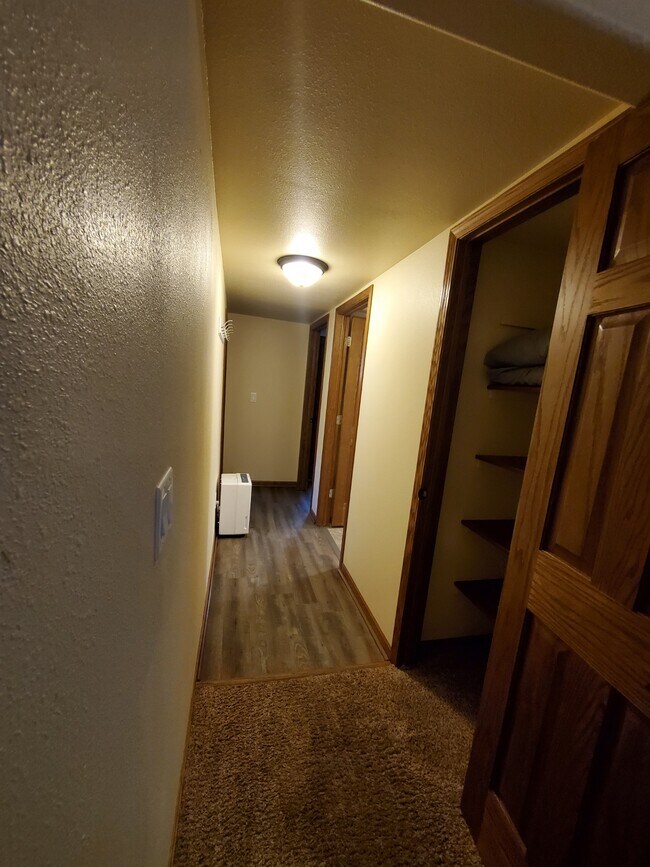 Foto del edificio - 145 Indiana St