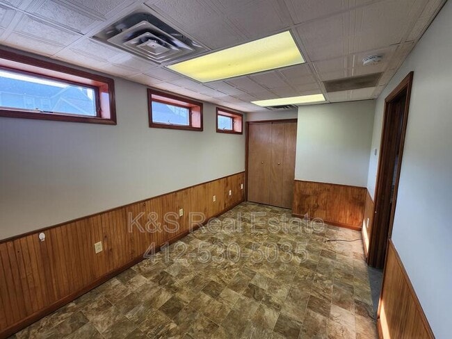 Building Photo - 1540 Lincoln Way