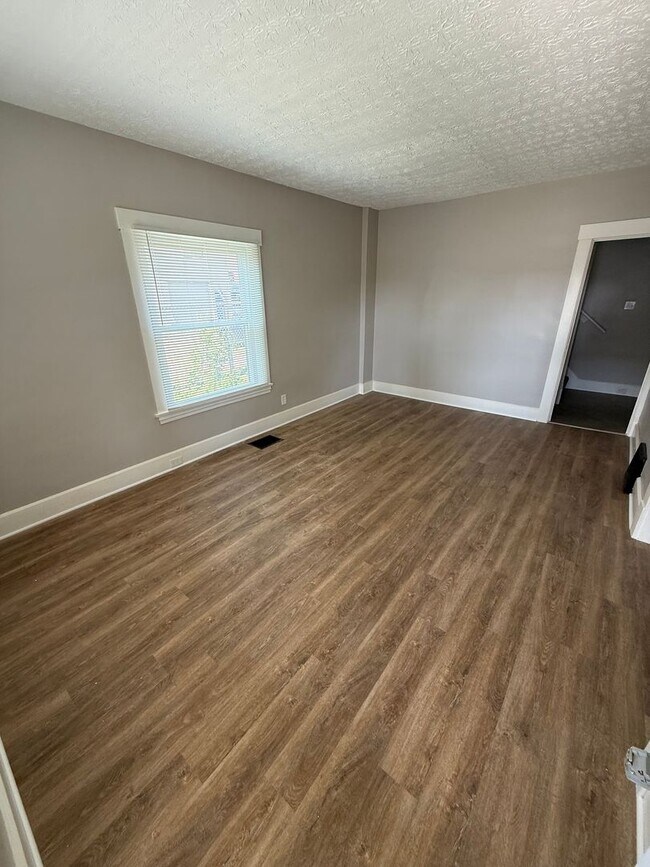 Foto del edificio - Completely remodeled 3 Bedroom 2 Story Homes for Rent
