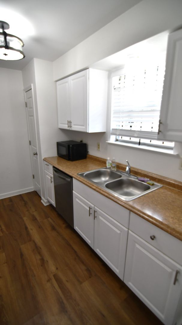 Foto del edificio - Charming 2-bedroom, 2.5-bathroom home located in Baton Rouge