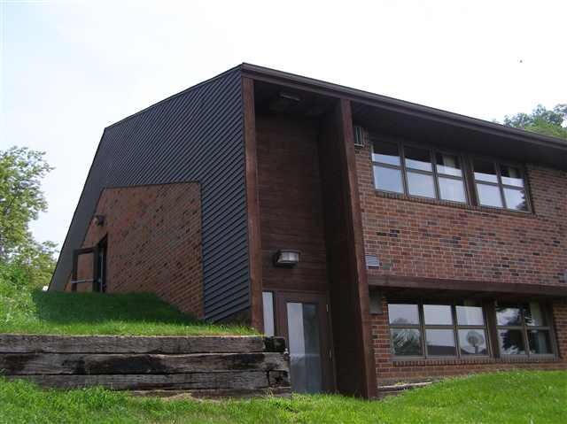 Building Photo - 523 Mullberry St