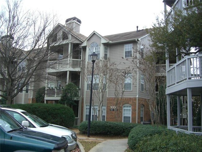 Building Photo - 1001 McGill Park Ave NE