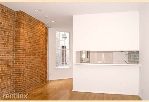 Primary Photo - 324 E 81st St