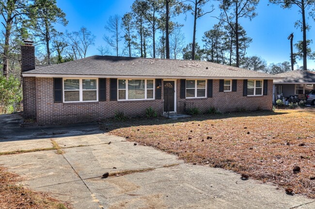 Building Photo - 2312 Mura Dr