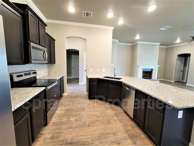 Foto del edificio - 7535 Clyde Dr