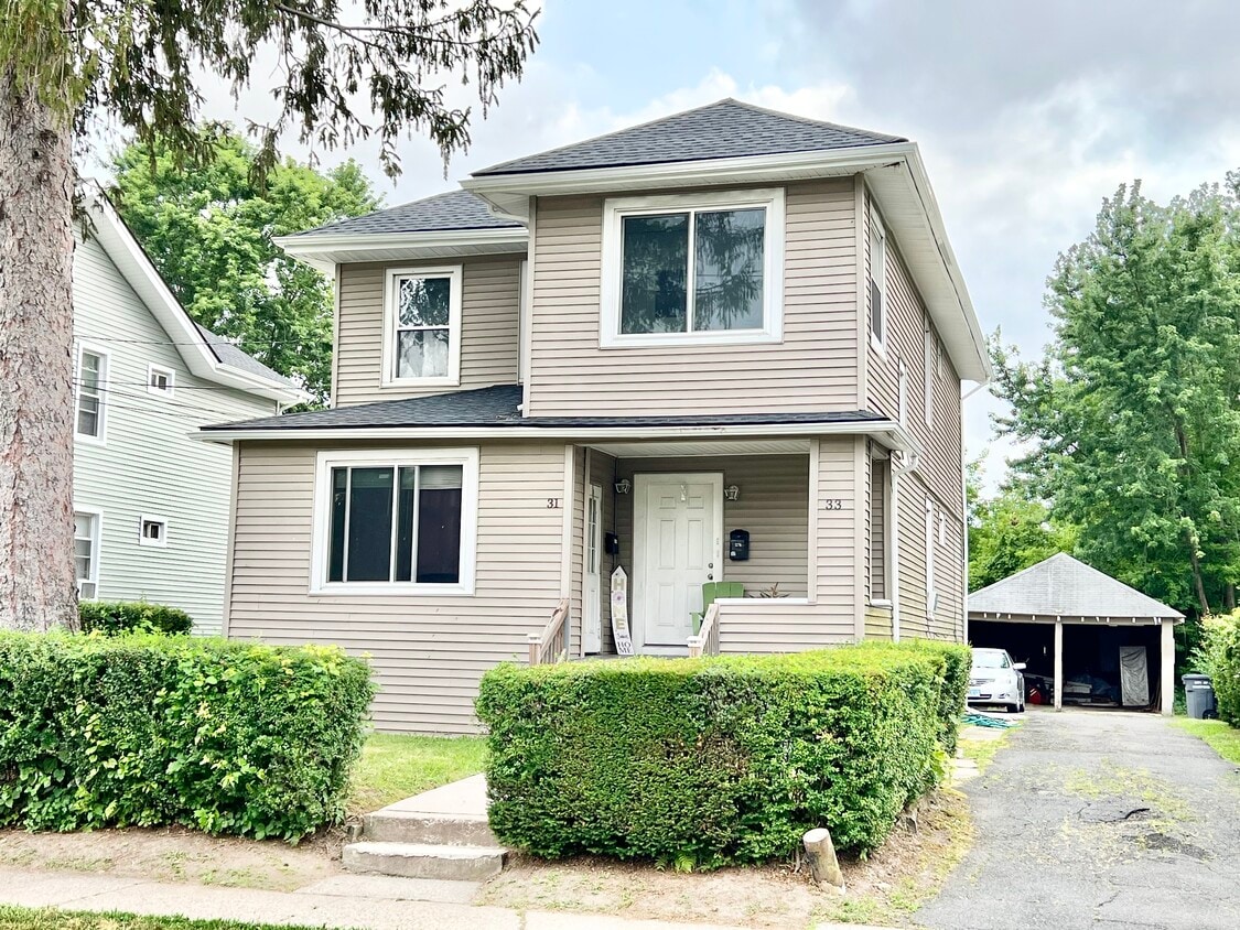 Primary Photo - 33 Clermont St