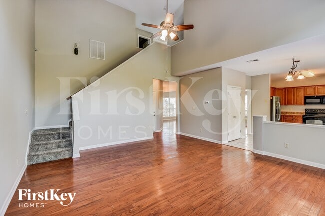 Foto del edificio - 753 Forest Lakes Dr