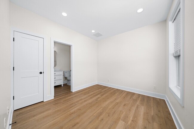 Foto del edificio - 1439 Spring Pointe Ln