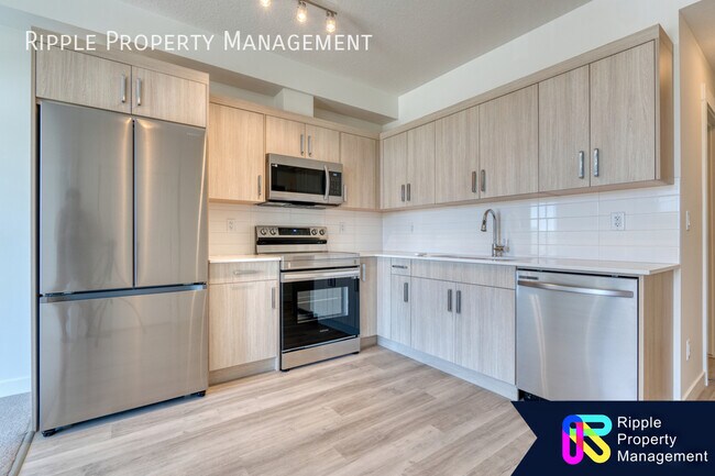 Building Photo - FANTASTIC 2 BEDS/ 1 BATH APARTMENT WITH HE...