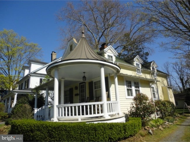 Building Photo - 316 W Main St