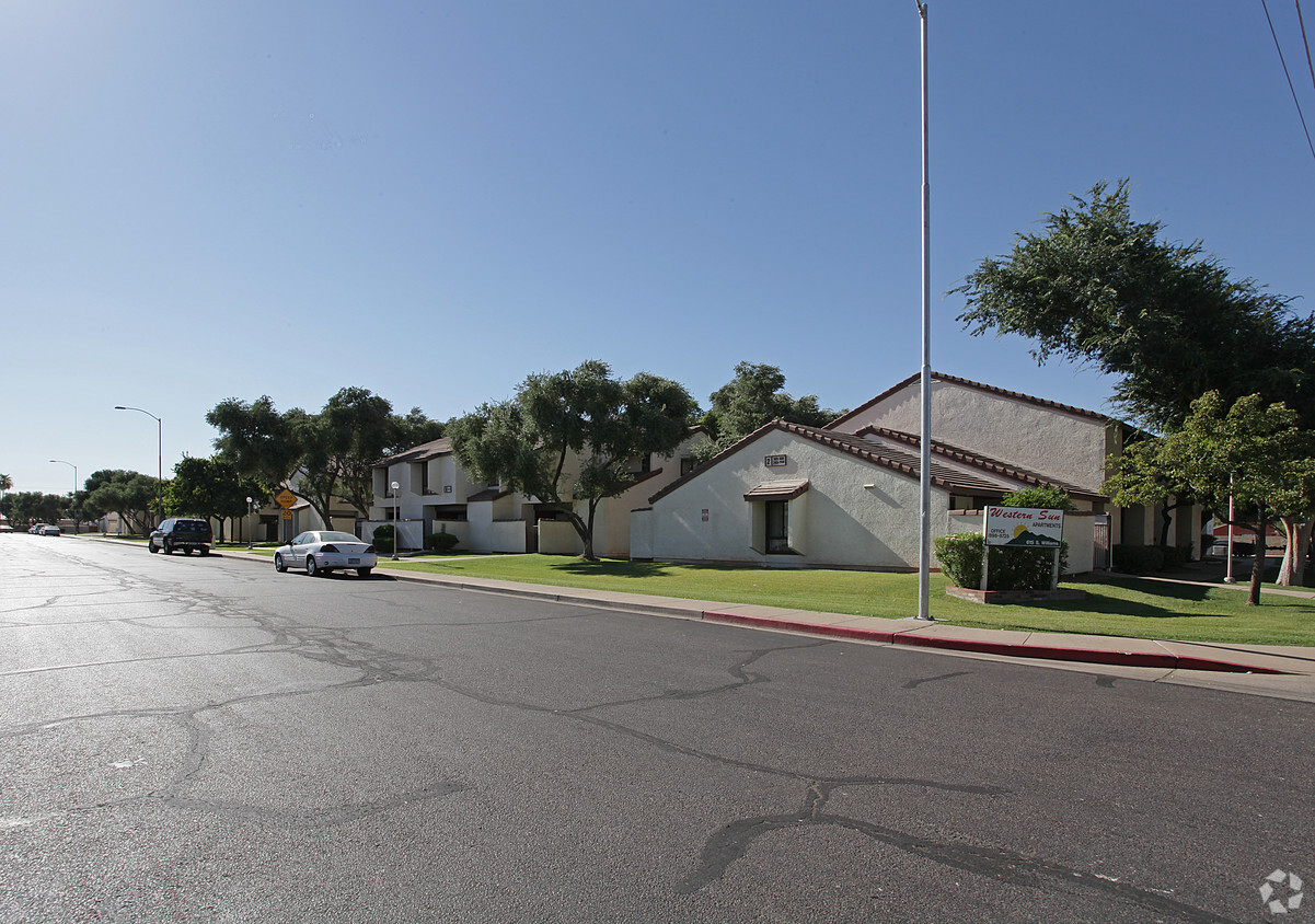 Primary Photo - Western Sun Apartments