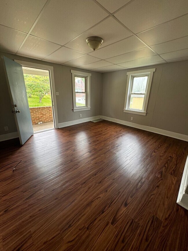 149151 French St Unit 151, Greensburg, PA 15601 Room for Rent in