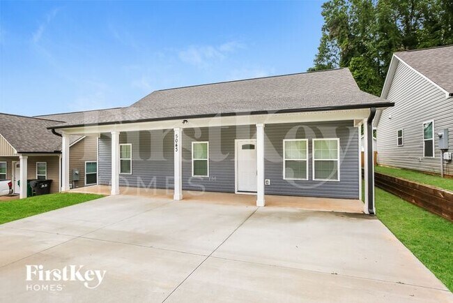 Building Photo - 5043 Tuckaseegee Road