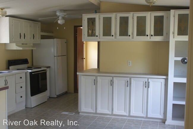 Building Photo - 3 br, 2 bath House - 5954 Westwood Rd N