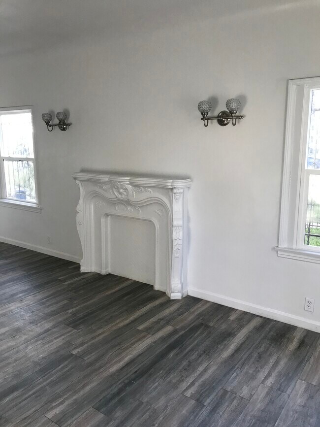 Foto del edificio - 4120 Halldale Ave