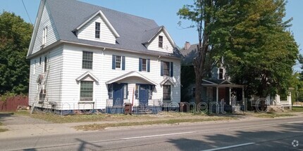 Building Photo - 316 W Saginaw St