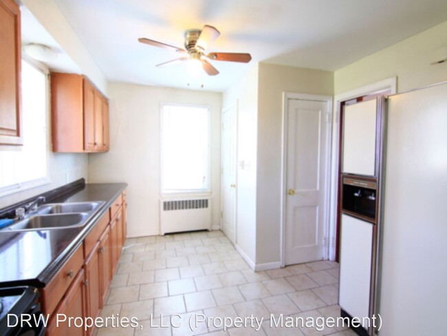 Building Photo - 3 br, 1 bath House - 2516 North Main Street