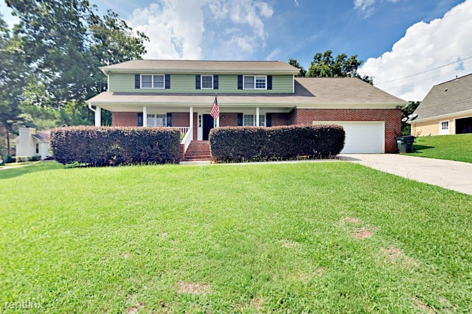 Primary Photo - 4100 Camaron Way