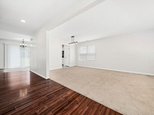 Building Photo - 5621 Advantis Dr