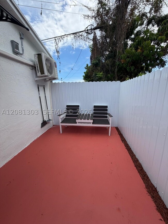 Building Photo - 29925 SW 154th Ave
