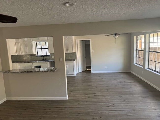 Foto del edificio - 540 River Plantation Dr