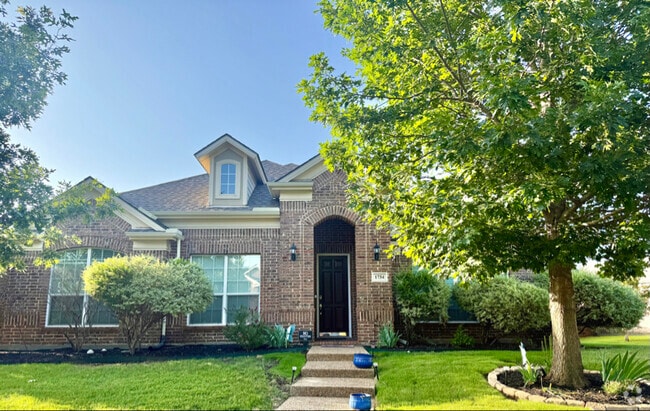Building Photo - 1734 Boxwood Ln
