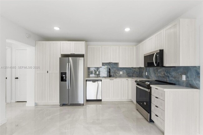 Building Photo - 14584 SW 261 St Ter